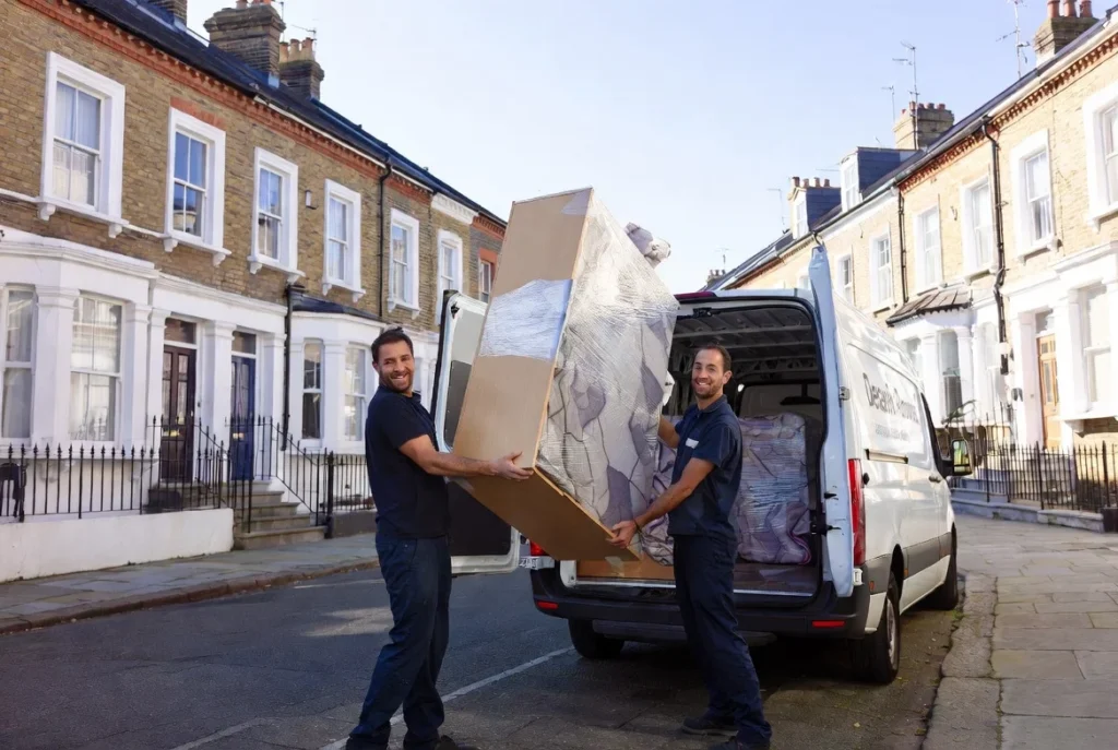 Cheapest Way to Transport Furniture UK